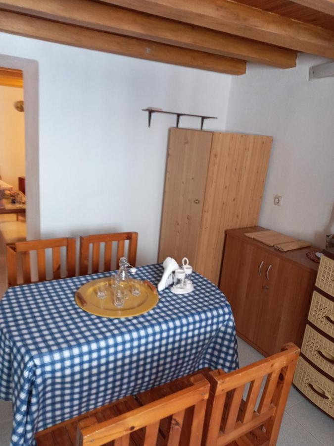 Villa Sissy Agia Paraskevi  Buitenkant foto